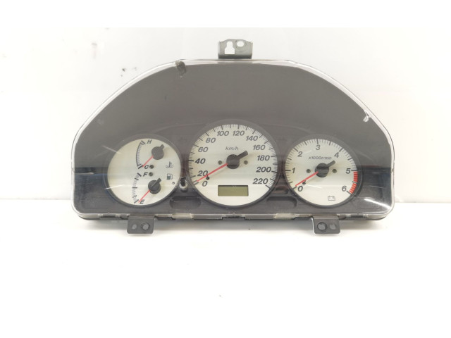 Панель приборов Mazda Premacy