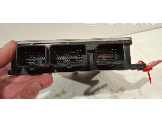 Блок управления двигателя 8200513058, R0410B036C Dacia Logan I
