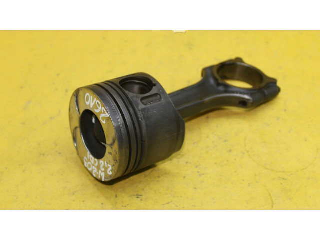 Píst Mercedes-Benz C W203