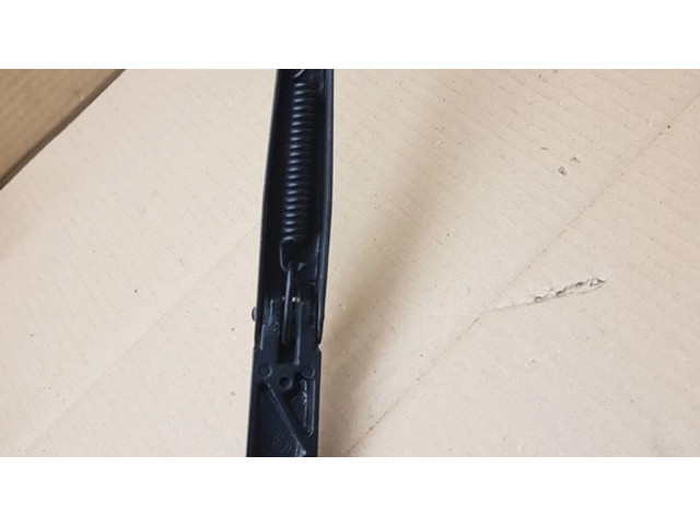 Ножка стеклоочистителей лобового стекла