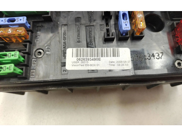 Блок предохранителей 1K0937124P, 14189861   Skoda Octavia Mk2 (1Z)    