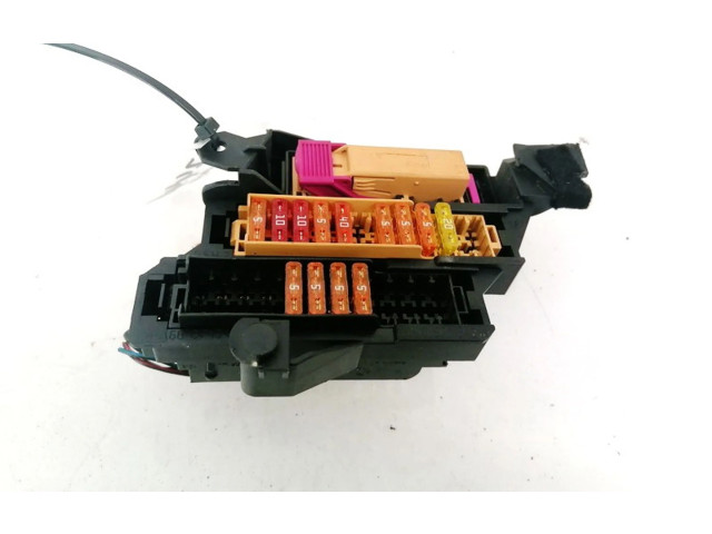 Блок предохранителей  8K0971846   Audi A5 8T 8F    
