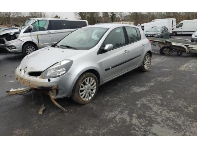 Модуль управления BSM 8201054131 Renault Clio III