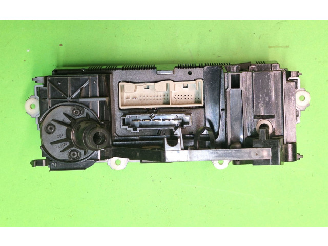 Блок управления климат-контролем 74731001 Volkswagen Caddy