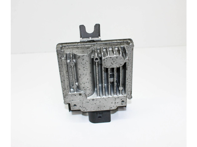 Блок управления топливного насоса 7P0906093B   Volkswagen Touareg II