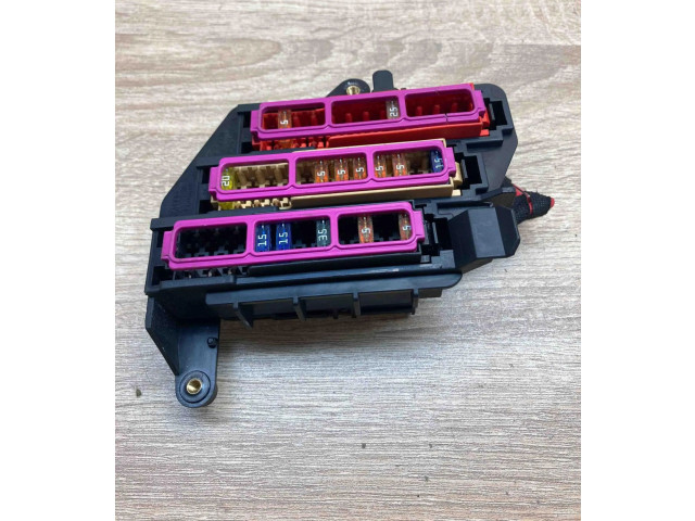 Pojistková skříňka 4F2971845A Audi A6 S6 C6 4F 2004