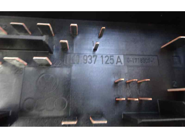 Pojistková skříňka Řídící jednotka BSM 1K0937125A Volkswagen Golf SportWagen 2006