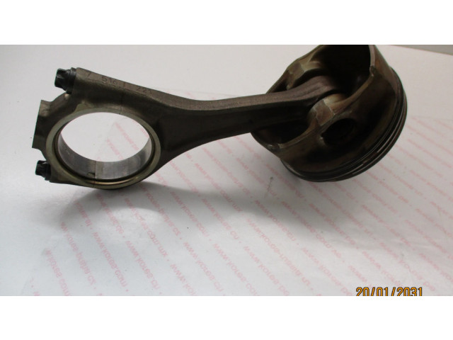 Píst 7516221, N62B44A BMW X5 E53 pro benzínový motor 4.4 N62B44A Benzinas