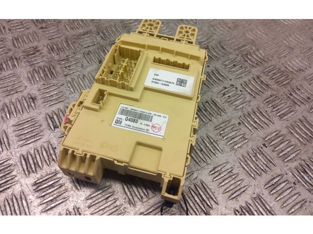 Блок предохранителей  91950q4080   KIA Niro    