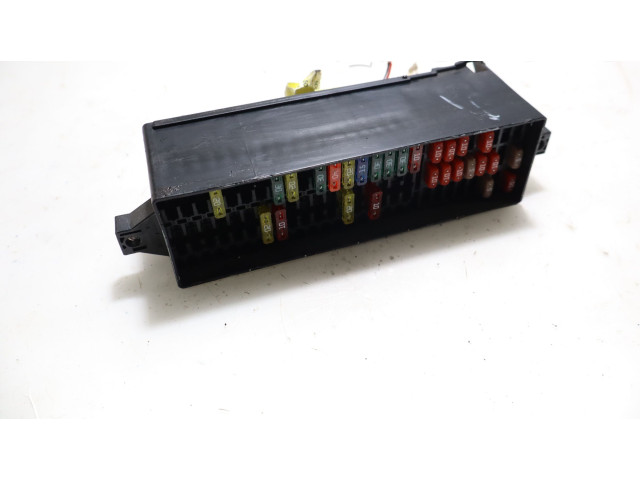 Блок предохранителей Volkswagen Jetta VI
