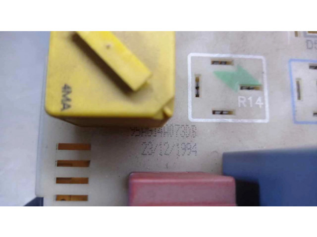 Блок предохранителей 95AG14A073DB Ford Escort