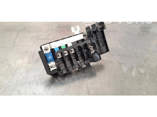 Pojistková skříňka A2465400950 Mercedes-Benz GLA W156 2017