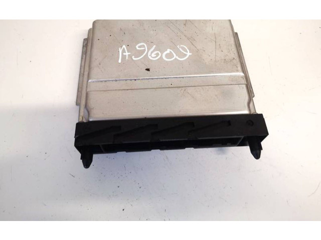 Блок управления двигателя 0281001776, 09496667a   Volvo S70  V70  V70 XC