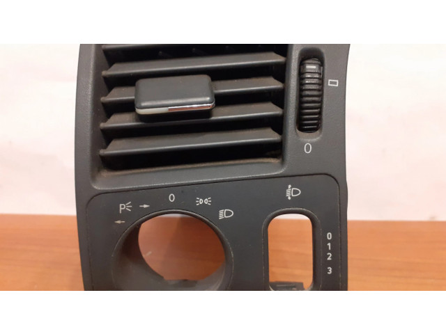 Воздушная решётка окна