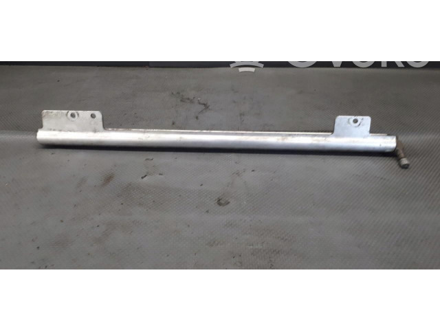 Vstřikovací lišta 8658593 Volvo XC90