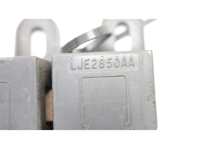 Блок предохранителей LJE2850AA Jaguar XK8 - XKR
