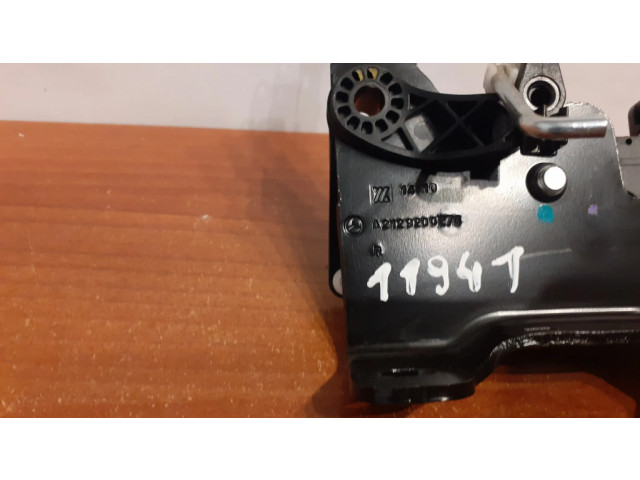 Другая деталь салона