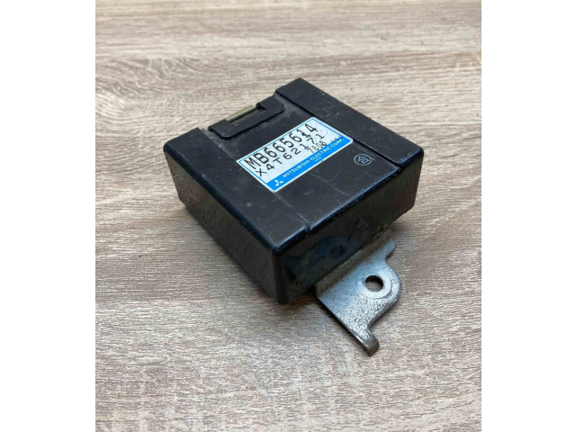 Блок управления MB886391, 3213425020   Mitsubishi Pajero