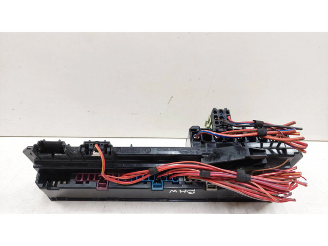 Pojistková skříňka 15613290 BMW 5 E60 E61 2005