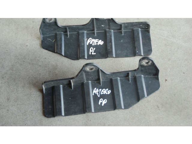 Přístrojová deska Mitsubishi Pajero 2004 200KM