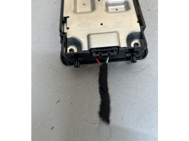 Модуль беспроводной зарядки 32226738 Volvo XC60