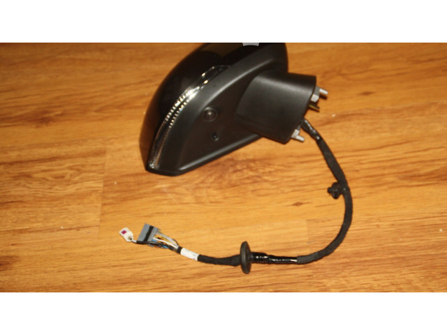 Зеркало электрическое Volvo XC40 - года