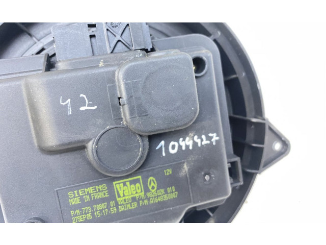 Вентилятор печки 982602K011, A1648350007 Mercedes-Benz R W251