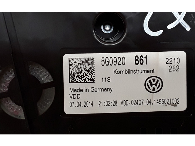 Панель приборов 5G0920861 Volkswagen Golf VII
