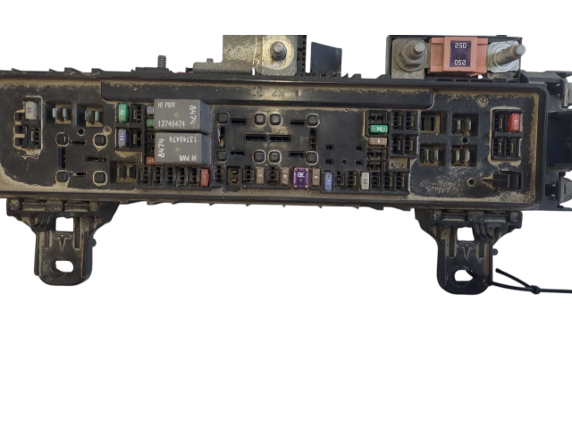 Pojistková skříňka 103440600C Tela Model S 2015