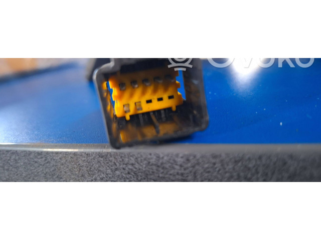 Зеркало электрическое        Peugeot Expert  2007 - 2016 года   