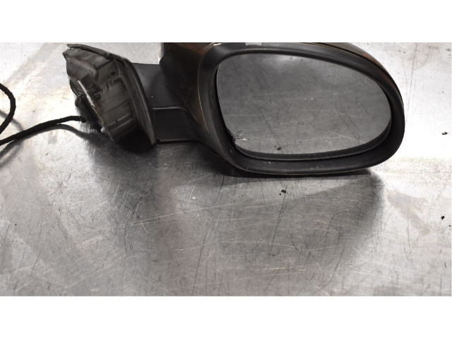 Зеркало электрическое Skoda Yeti (5L) 2009 - 2017 года