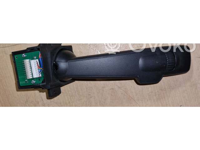 Ручка стеклоочистителей 31275359 Volvo V70