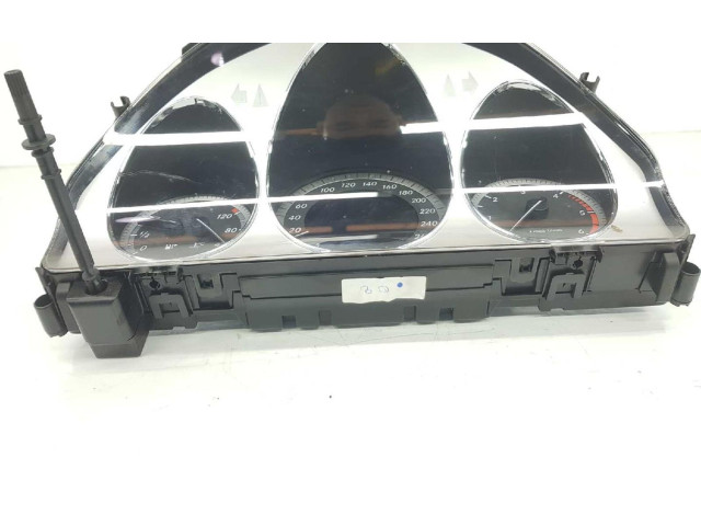 Панель приборов A2044400211, 2044400211   Mercedes-Benz GLK (X204)       