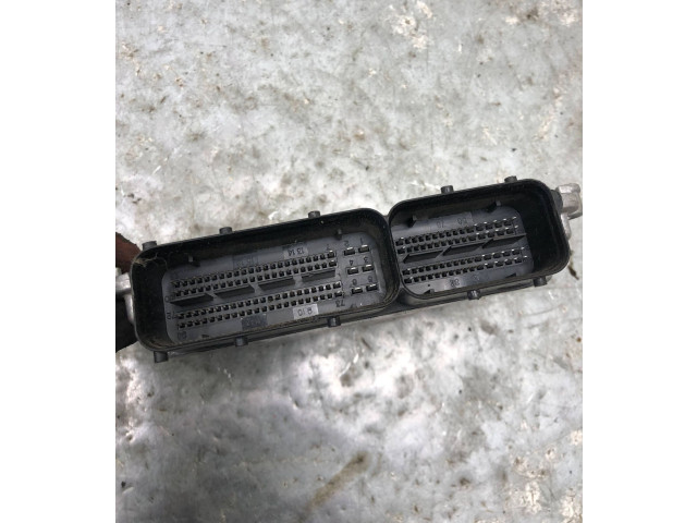 Блок управления двигателем ECU