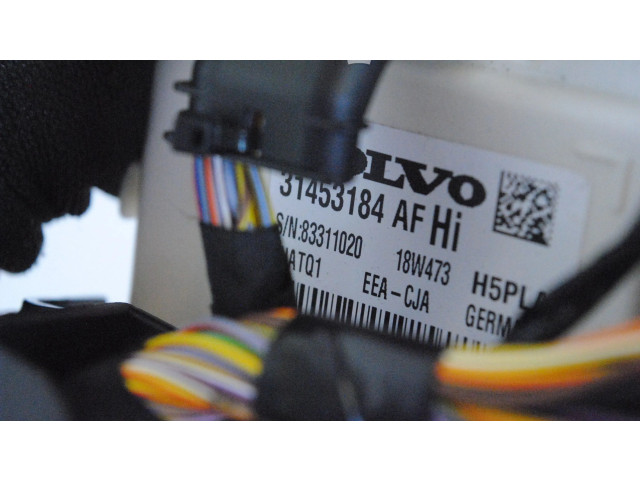 Блок комфорта 31453184 Volvo XC40