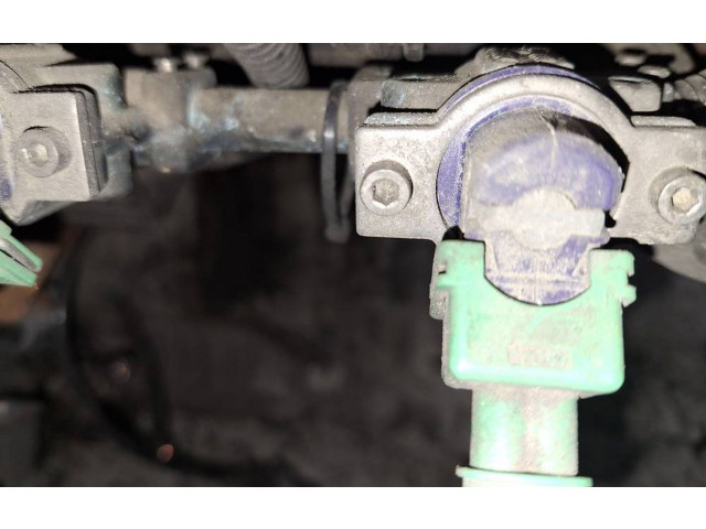 Vstřikovací lišta Chevrolet Epica