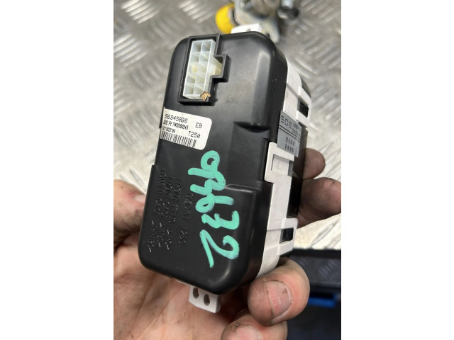 Дисплей       Chevrolet Aveo