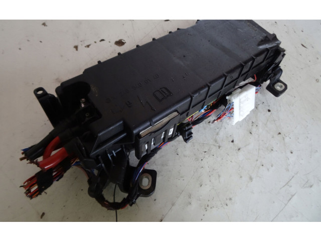 Блок предохранителей A2465400140   Mercedes-Benz A W176    