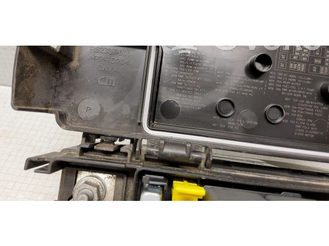 Блок предохранителей  68089320AD, WK032040I3   Jeep Grand Cherokee    