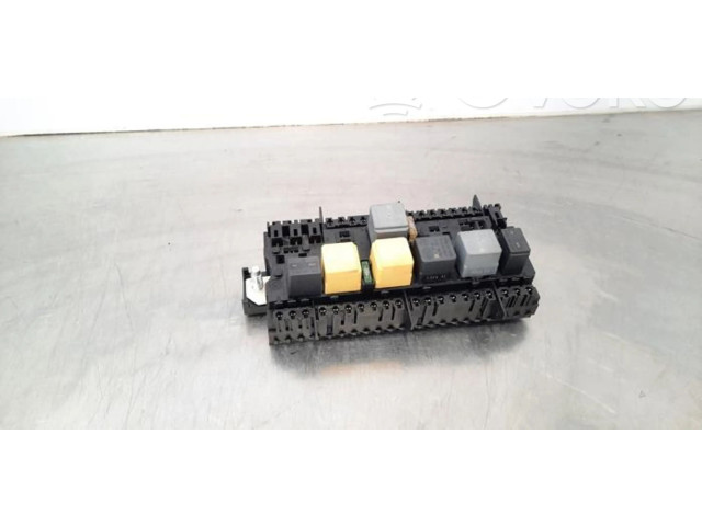 Pojistková skříňka A2469067100 Mercedes-Benz GLA W156 2016