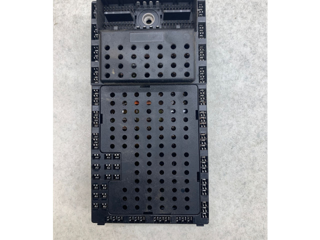 Блок предохранителей 08679899, 08696098   Volvo S80    