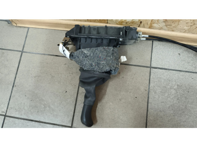 Механизм переключения передач (кулиса) (в салоне)