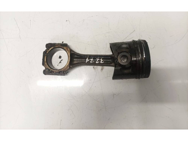 Поршень с шатуном Volkswagen Golf III