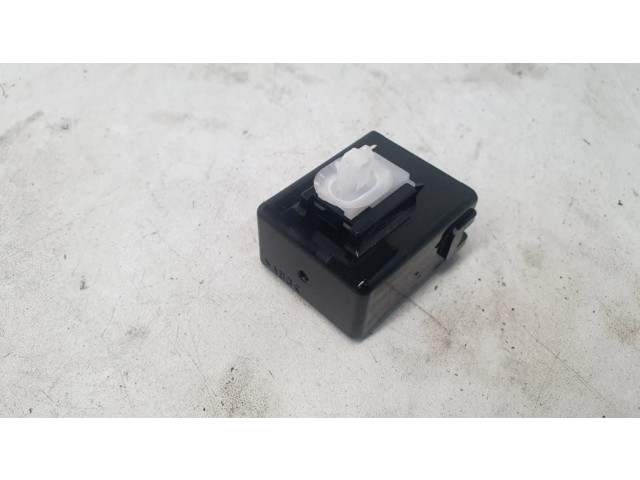 Реле задних фонарей