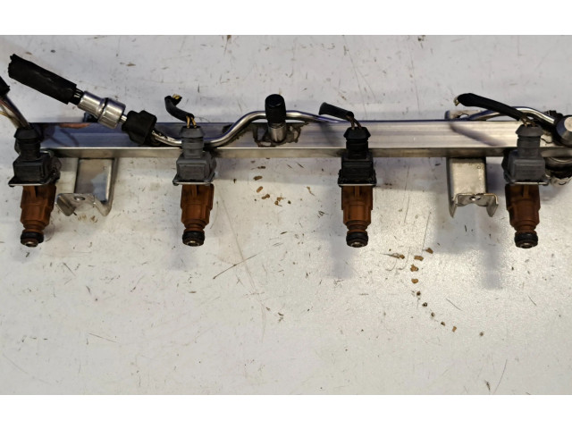 Комплект форсунок 30587777, 55557323    Saab 9-5  B235E 