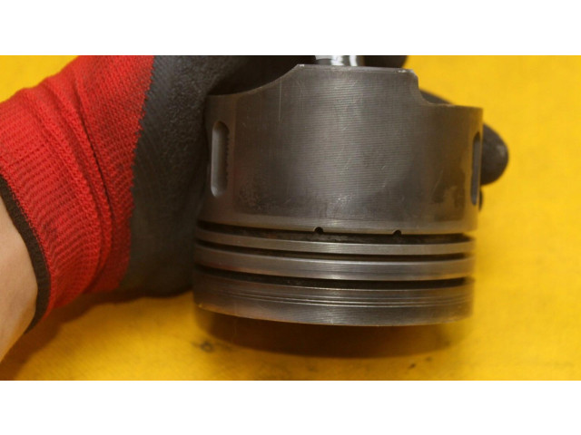 Píst Mercedes-Benz E W211