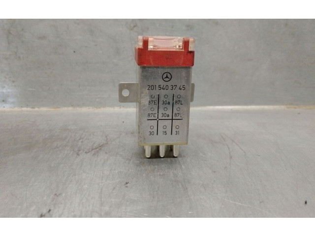 Блок предохранителей 2015403745, 897236000   Mercedes-Benz E W124    