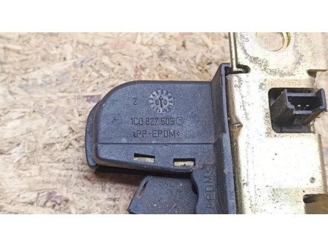 Замок задней крышки