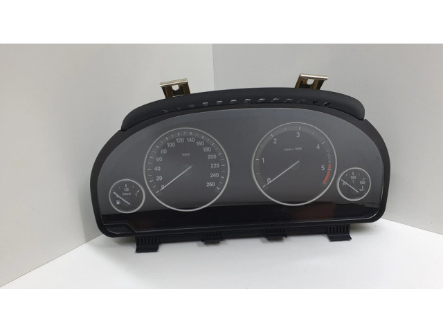 Přístrojová deska BMW 5 F10 F11 2012 9249345, 924934501