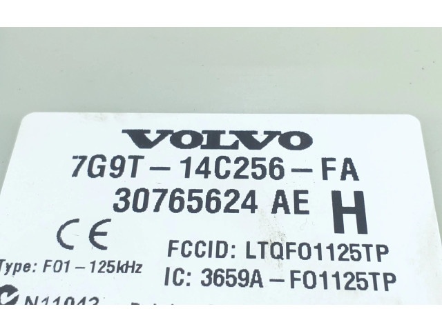 Блок предохранителей 7G9T14C256FA, 30765624   Volvo V70    